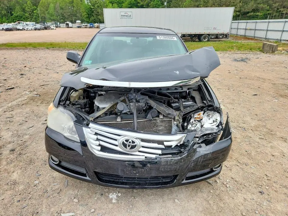 2010 TOYOTA AVALON XLS  