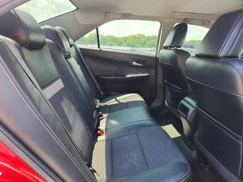 2014 TOYOTA CAMRY SE  