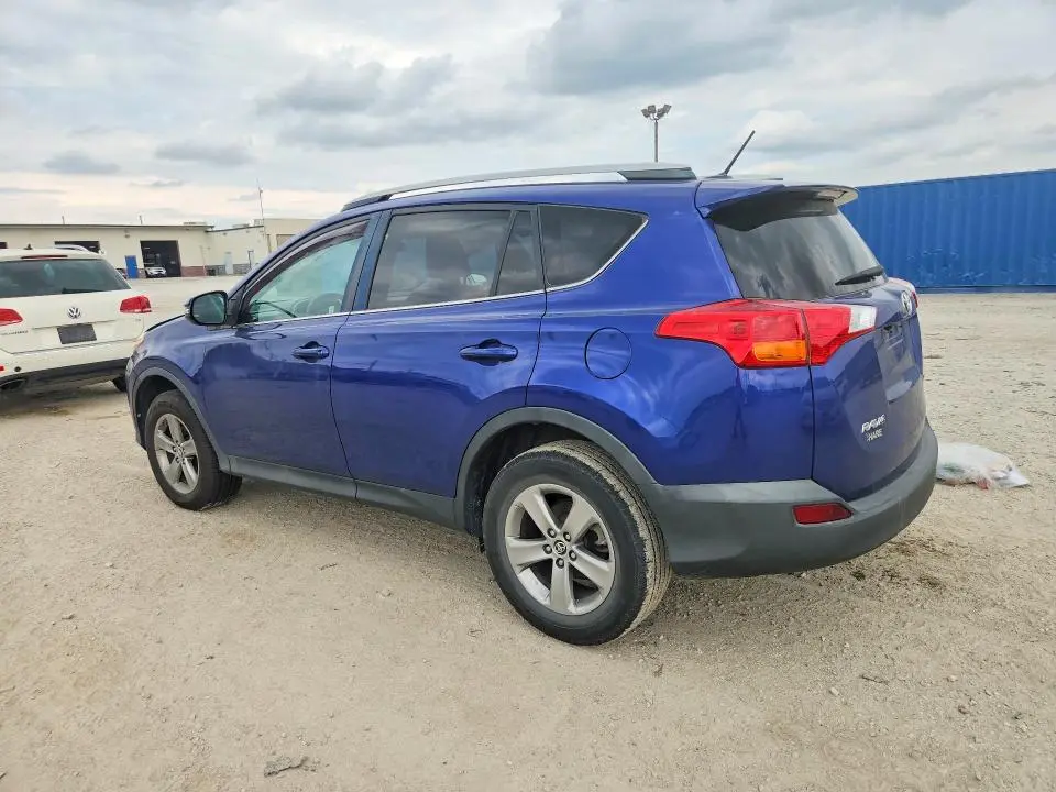 2015 TOYOTA RAV4 XLE  