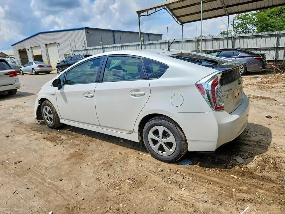 2013 TOYOTA PRIUS THREE  