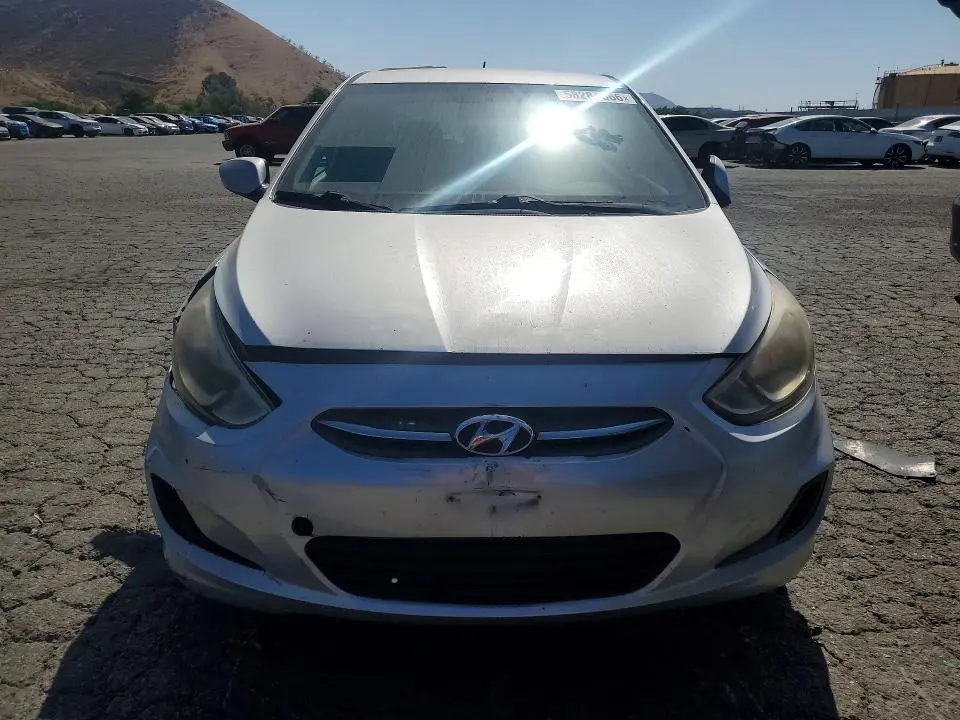 2015 HYUNDAI ACCENT GLS  