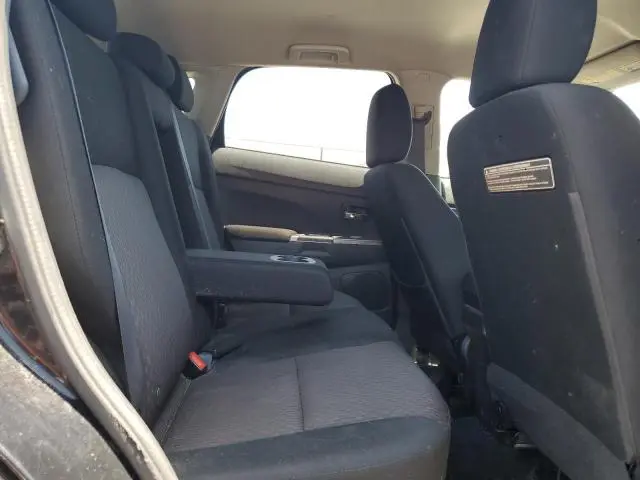 2018 MITSUBISHI OUTLANDER SPORT ES  