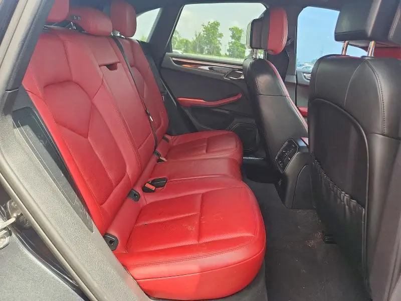 2017 PORSCHE MACAN S  