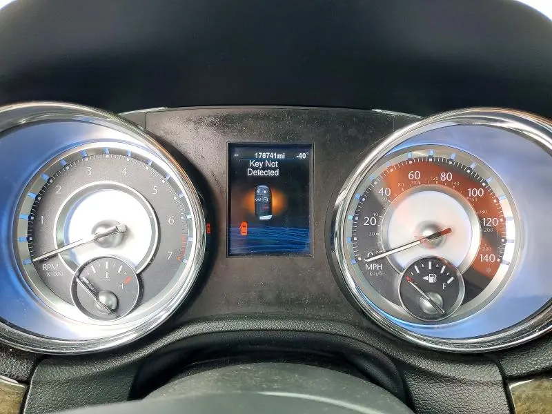 2013 CHRYSLER 300   
