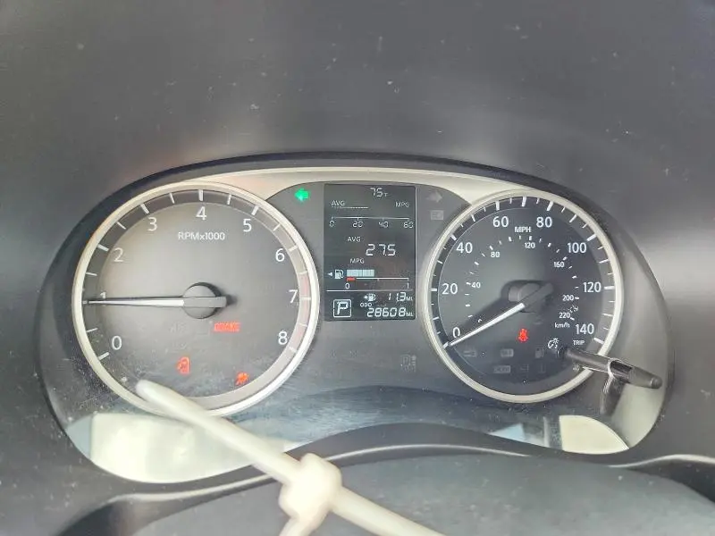 2019 NISSAN KICKS S  
