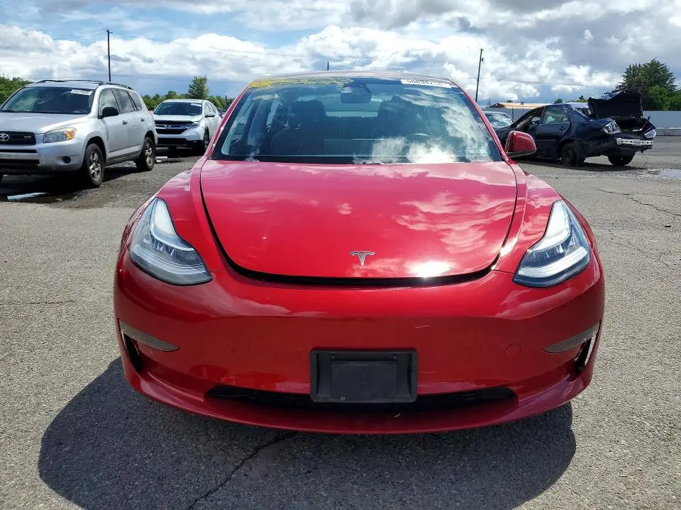 2018 TESLA MODEL 3   