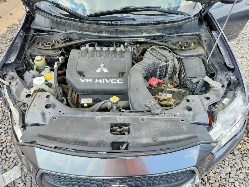 2011 MITSUBISHI OUTLANDER XLS  