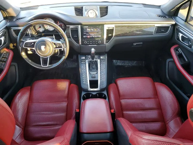 2017 PORSCHE MACAN GTS  