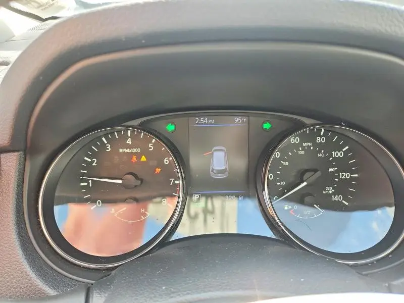 2018 NISSAN ROGUE S  