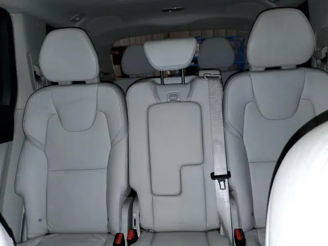 2019 VOLVO XC90 T8 MOMENTUM  