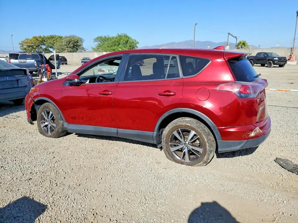 2018 TOYOTA RAV4 XLE  