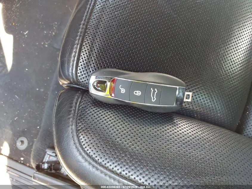 2012 PORSCHE CAYENNE  