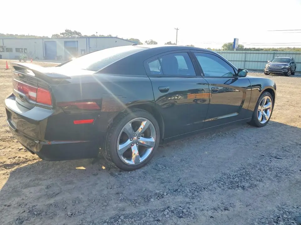 2012 DODGE CHARGER SXT  