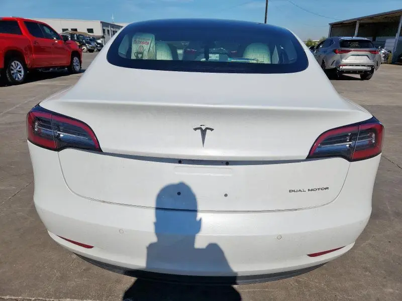 2018 TESLA MODEL 3   