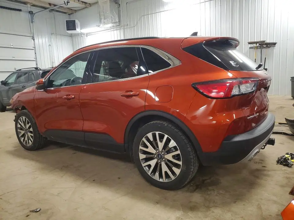 2020 FORD ESCAPE TITANIUM  
