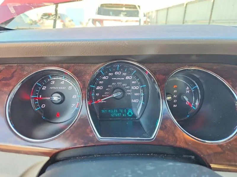 2011 FORD TAURUS SEL  