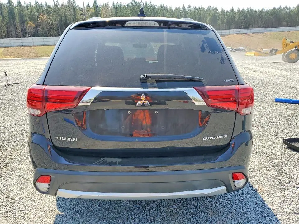 2018 MITSUBISHI OUTLANDER SE  
