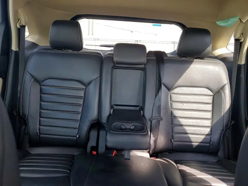 2022 FORD EDGE SE  