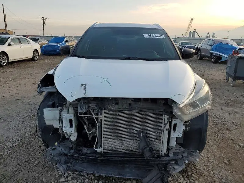 2018 NISSAN KICKS S  
