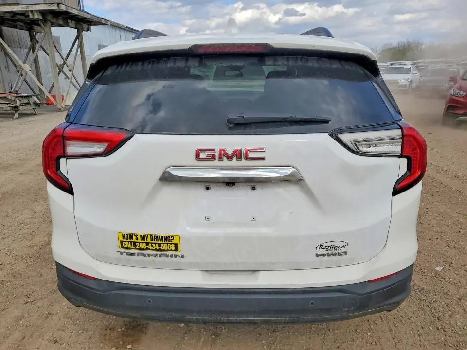 2022 GMC TERRAIN SLE  