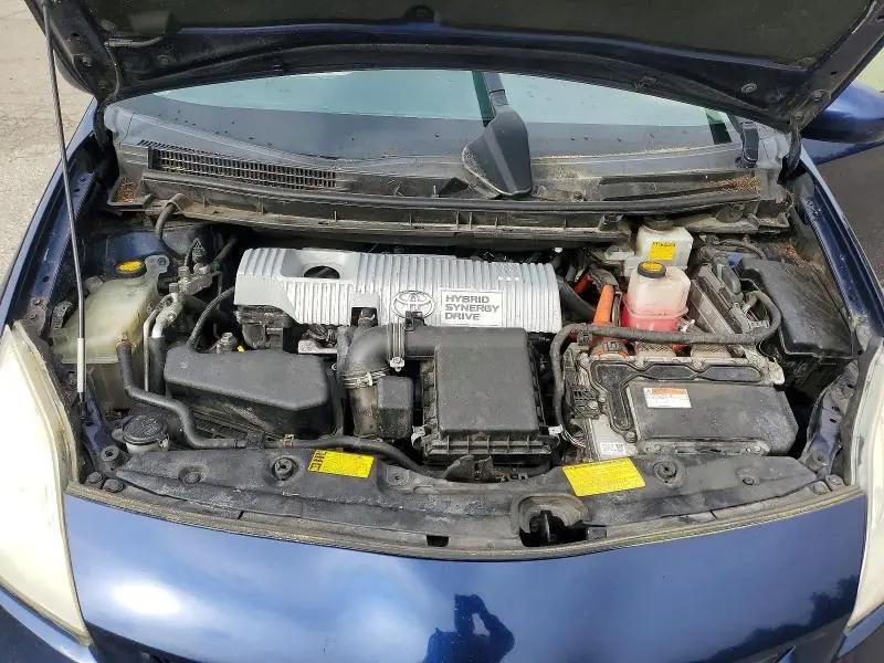 2013 TOYOTA PRIUS TWO  