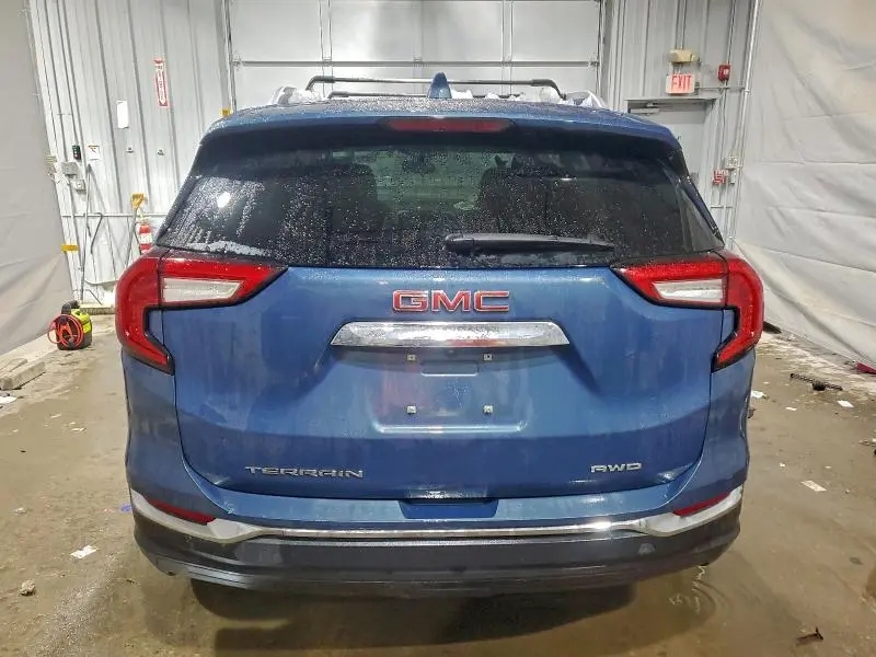 2024 GMC TERRAIN SLT  