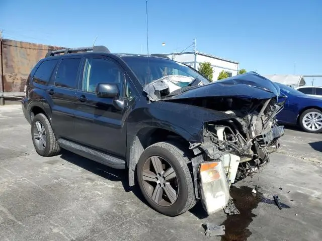 2010 MITSUBISHI ENDEAVOR SE  