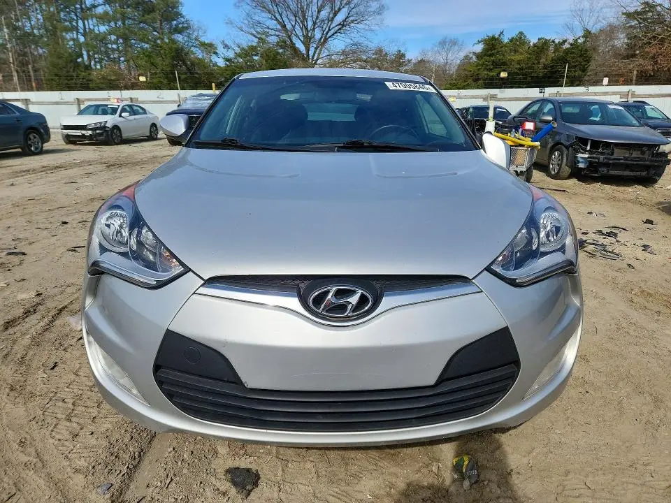 2017 HYUNDAI VELOSTER BASE  