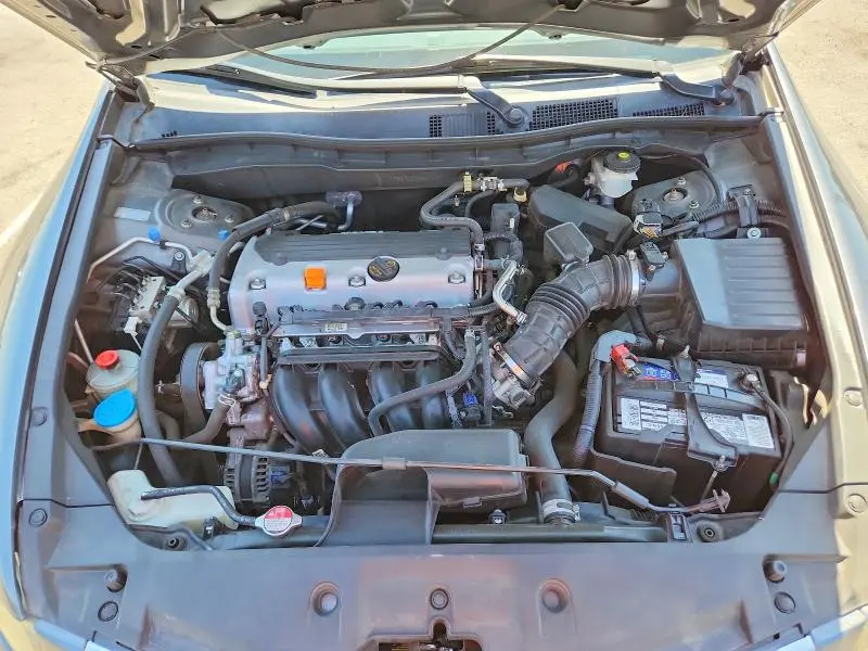 2011 HONDA ACCORD LX  