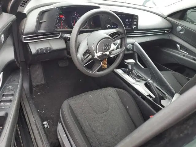 2021 HYUNDAI ELANTRA SE  