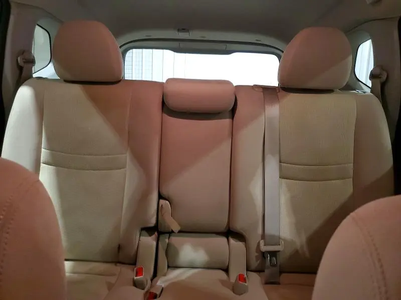2015 NISSAN ROGUE SV  
