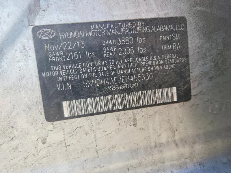 2014 HYUNDAI ELANTRA SE  