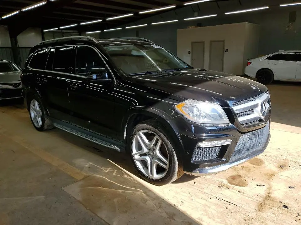 2015 MERCEDES-BENZ GL 550 4MATIC  