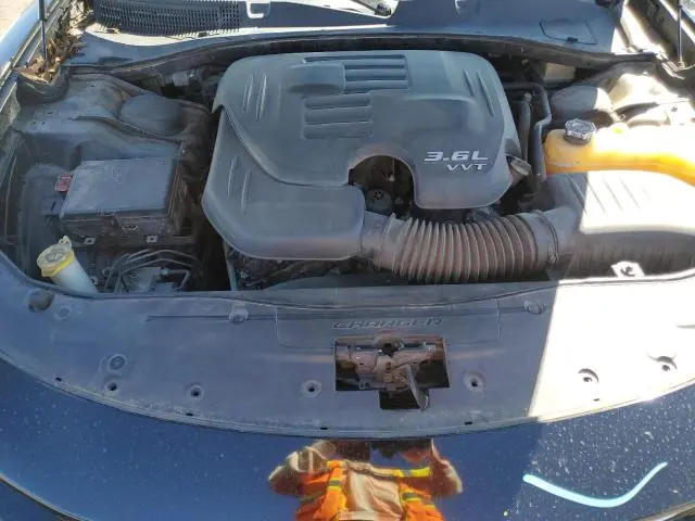 2016 DODGE CHARGER SE  