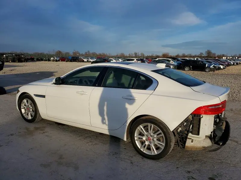 2017 JAGUAR XE PREMIUM  