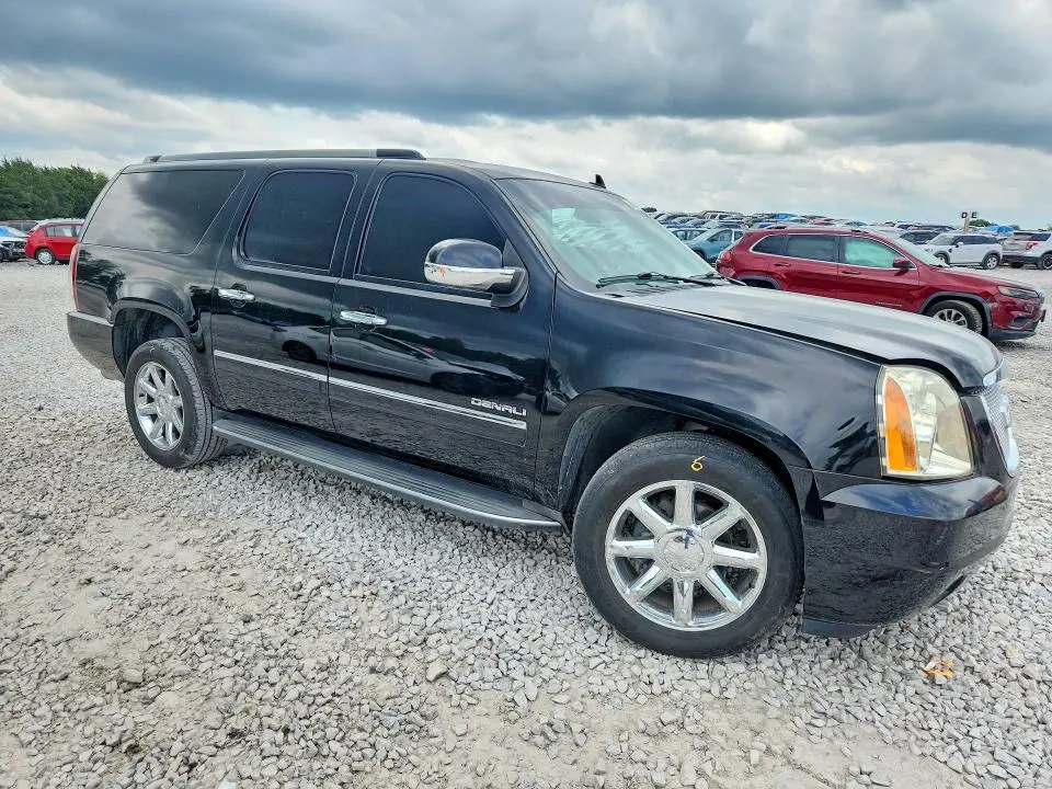 2011 GMC YUKON XL DENALI  