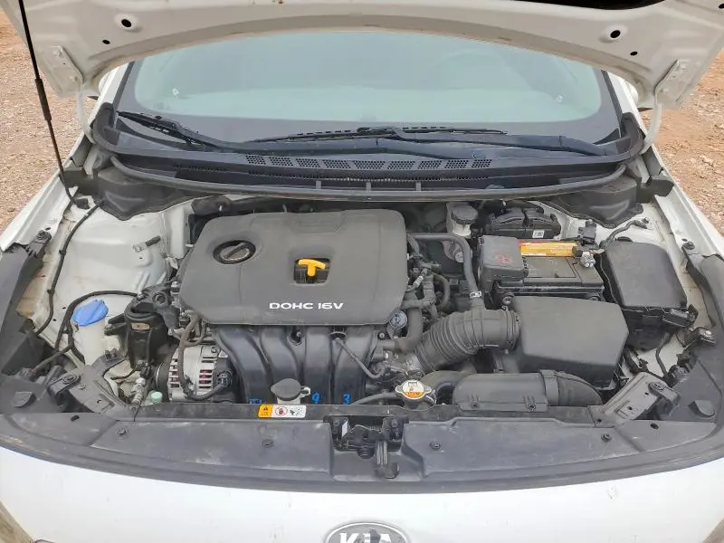 2017 KIA FORTE LX  