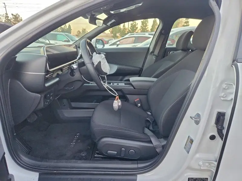 2025 HYUNDAI IONIQ 6 SE  