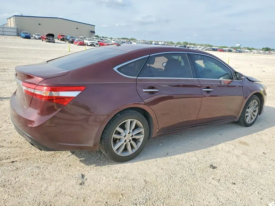 2015 TOYOTA AVALON XLE  