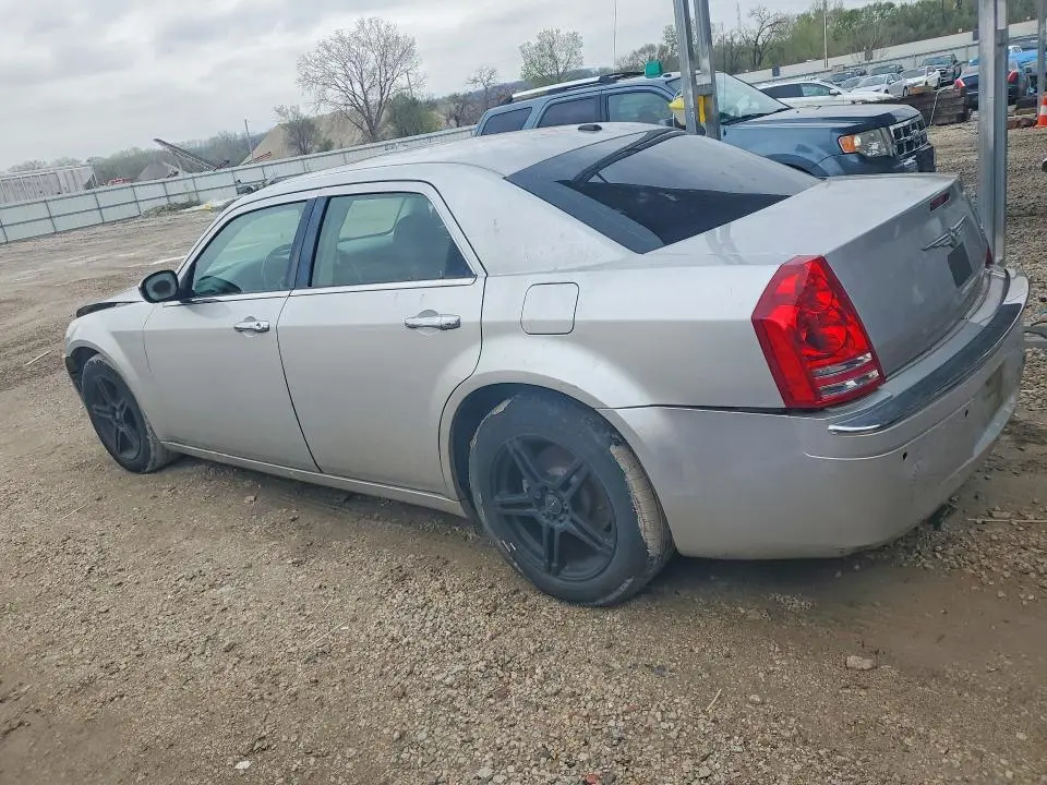 2010 CHRYSLER 300C   