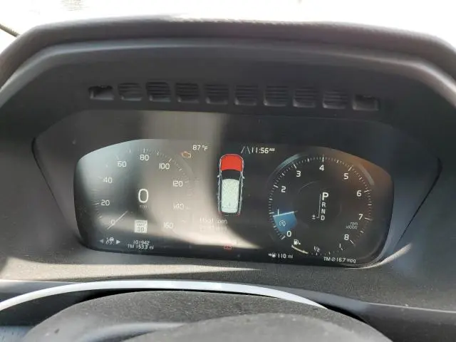 2020 VOLVO XC90 T6 MOMENTUM  