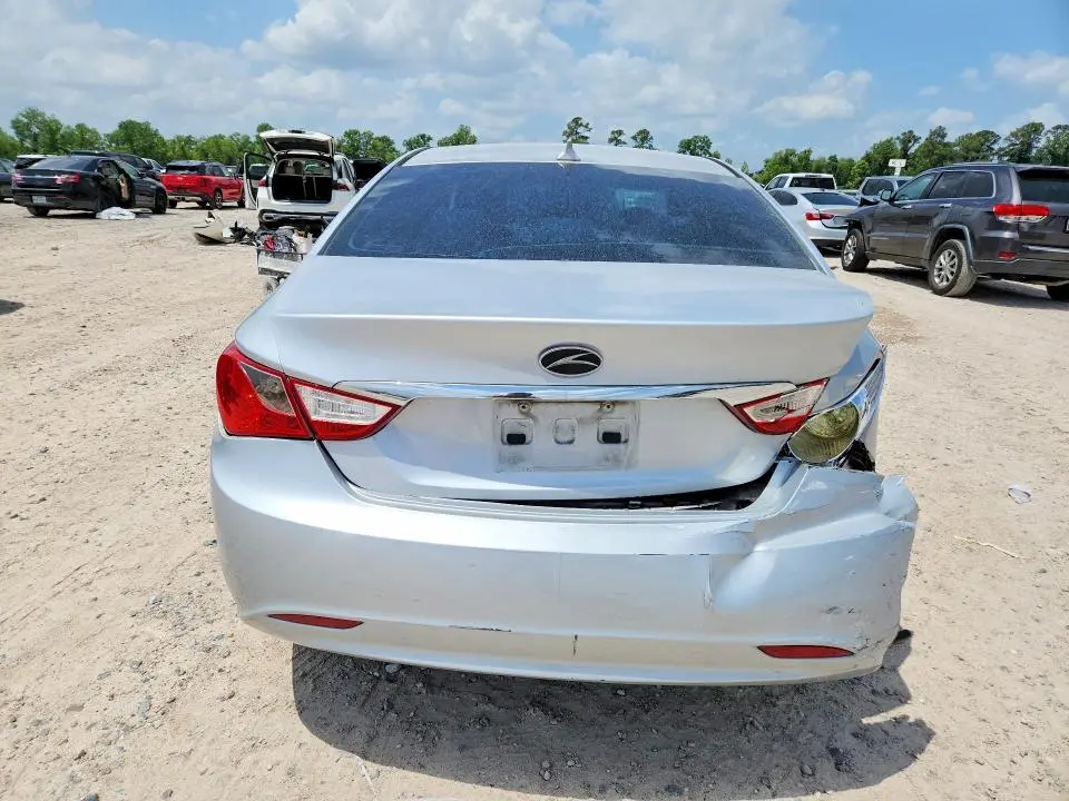 2012 HYUNDAI SONATA GLS  