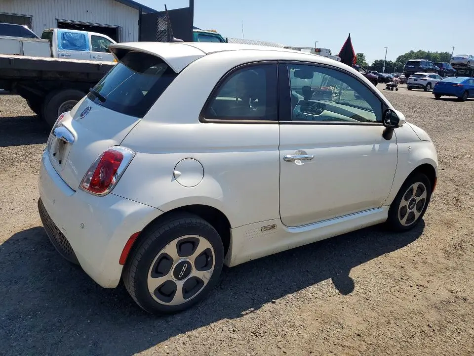 2014 FIAT 500   