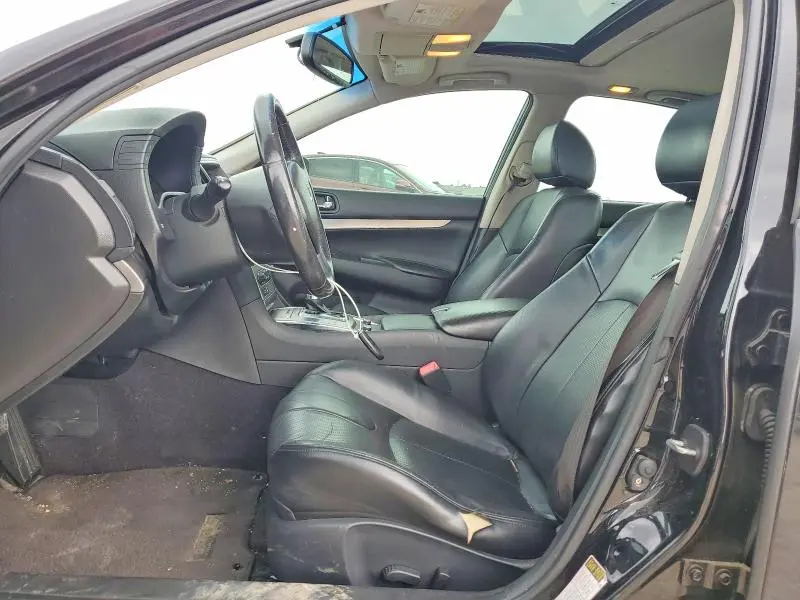 2015 INFINITI Q40 BASE  