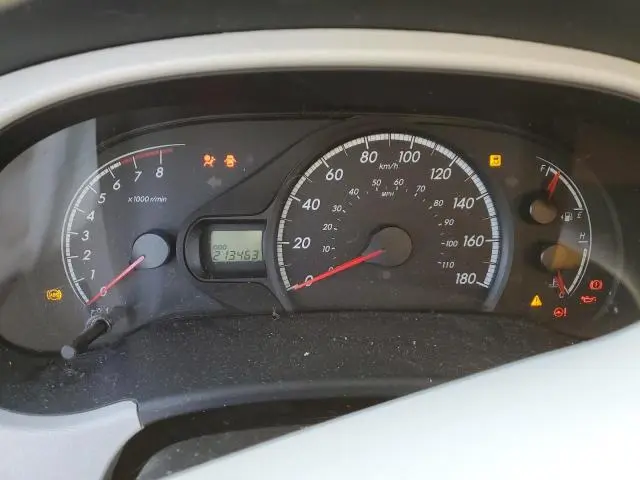 2013 TOYOTA SIENNA LE  