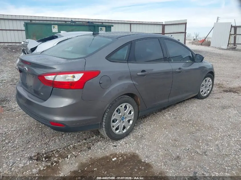 2012 FORD FOCUS SE