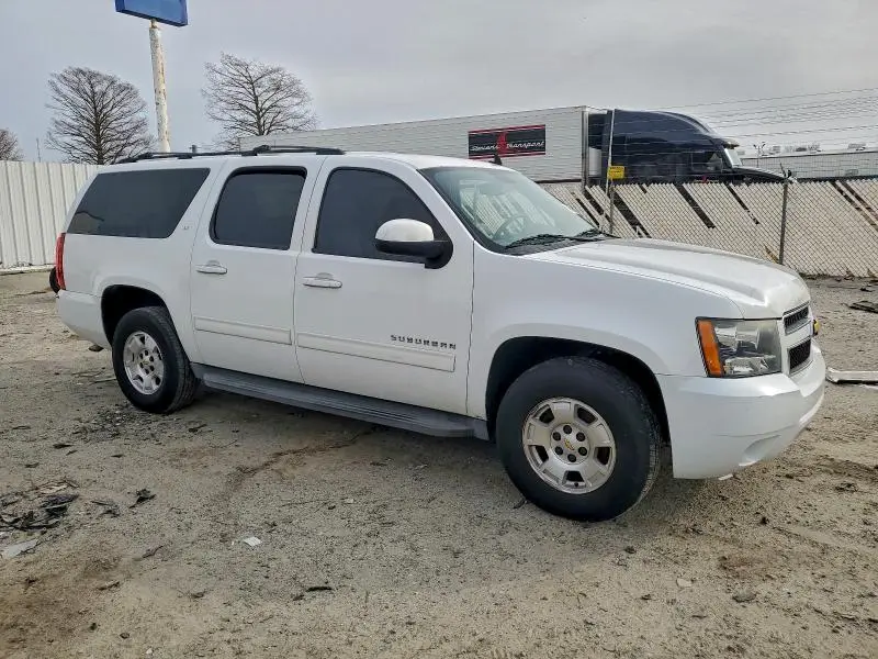 2013 CHEVROLET SUBURBAN C1500 LT  