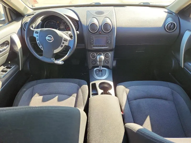 2011 NISSAN ROGUE S  