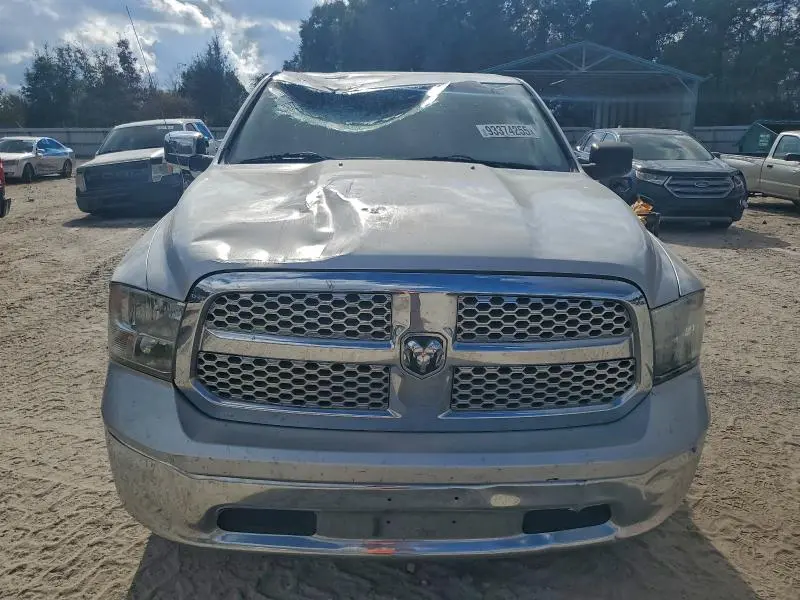2015 RAM 1500 SLT  