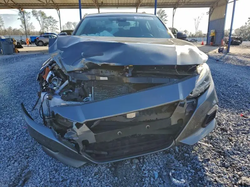 2021 NISSAN ALTIMA SR  